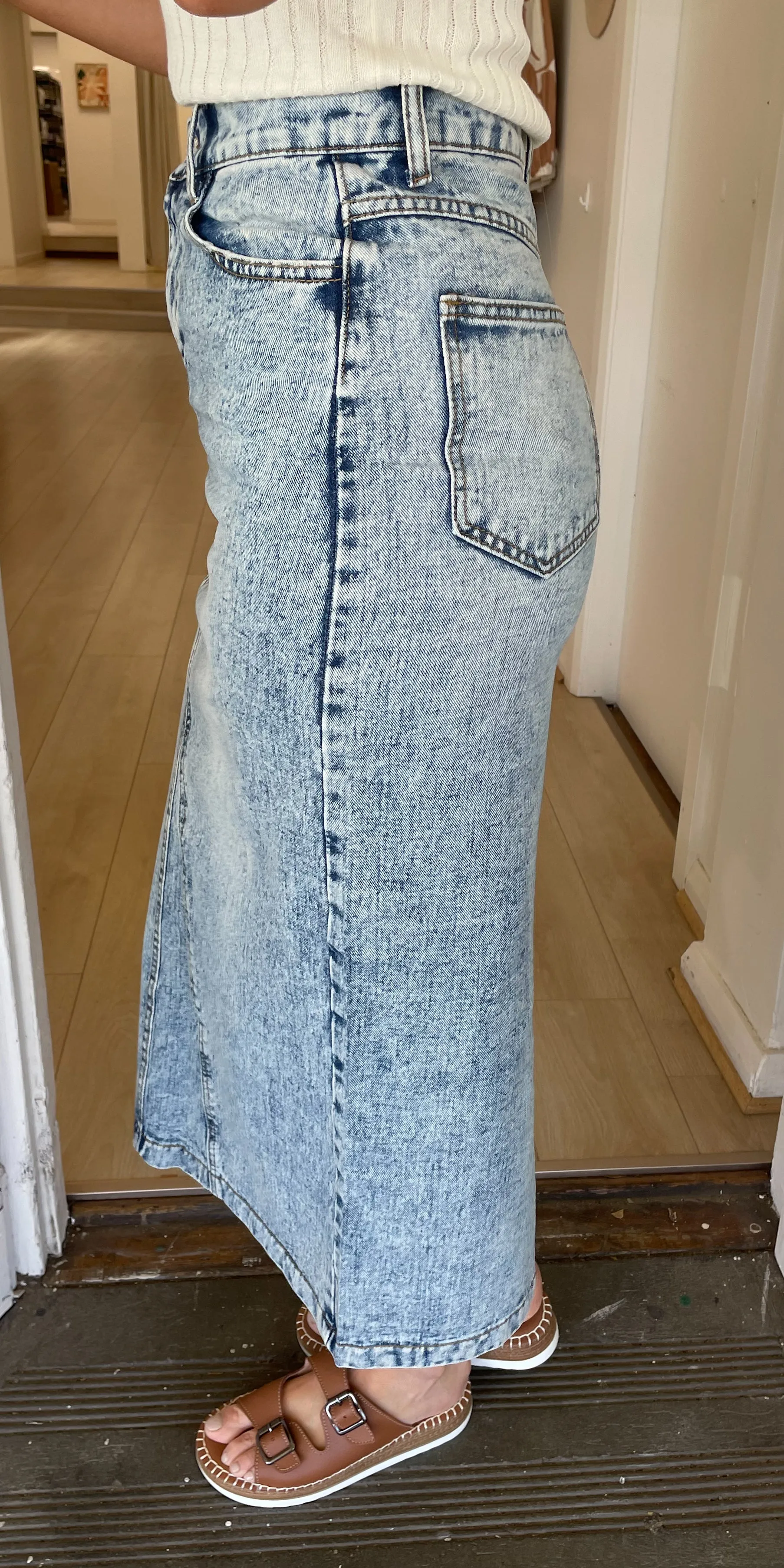 Henley denim skirt